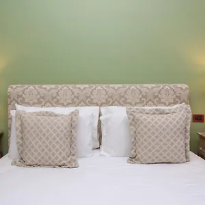 villa-le-terrazze-charming-rooms.taorminaitalyhotels.com/
