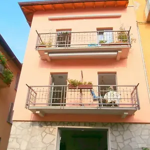 bb-della-contrada-varenna.it-lombardy.com/